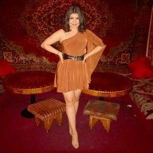 Brown dress